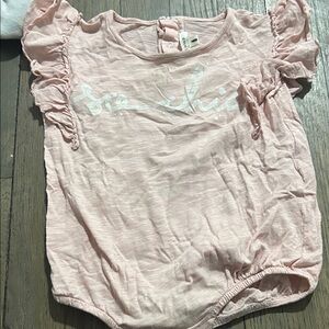 Message in the bottle “so chic” Pink Ruffled baby romper 24m